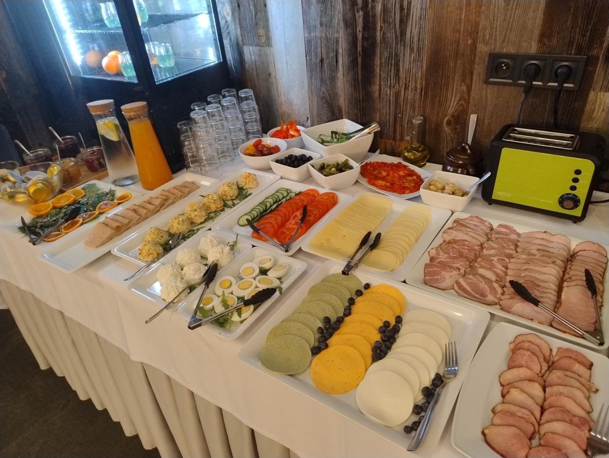 Lesne Niebo Hotel Lubniewice Buitenkant foto